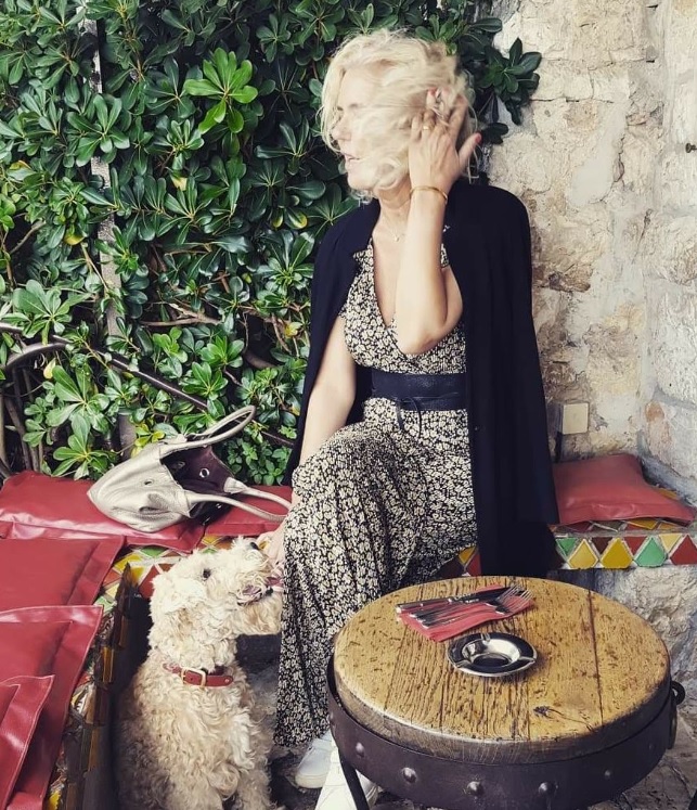 photo d'une des contributrices du blog cote d'azur insider pour expliquer le cote participatif du blog